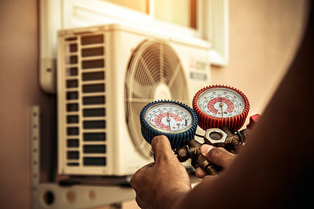 Professional Hvac Installation technician working in Marble Hill, GA